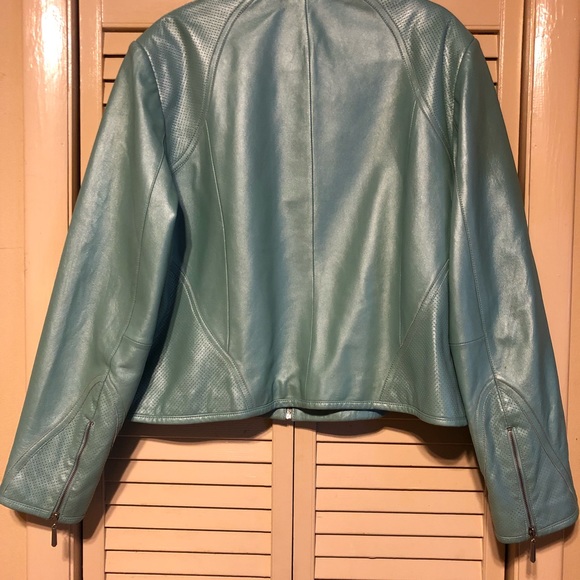 TERRY LEWIS CLASSIC LUXURIES AQUA LEATHER JACKET - Picture 3 of 7